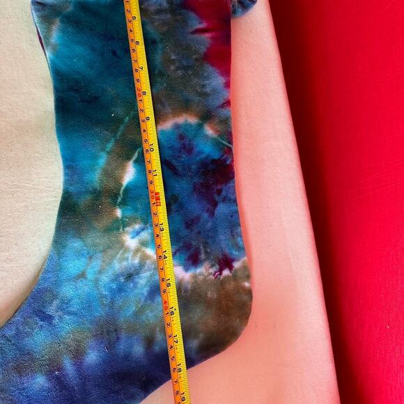 BRAND NEW Handmade Tie Dye Christmas Stocking - Picture 5 of 8